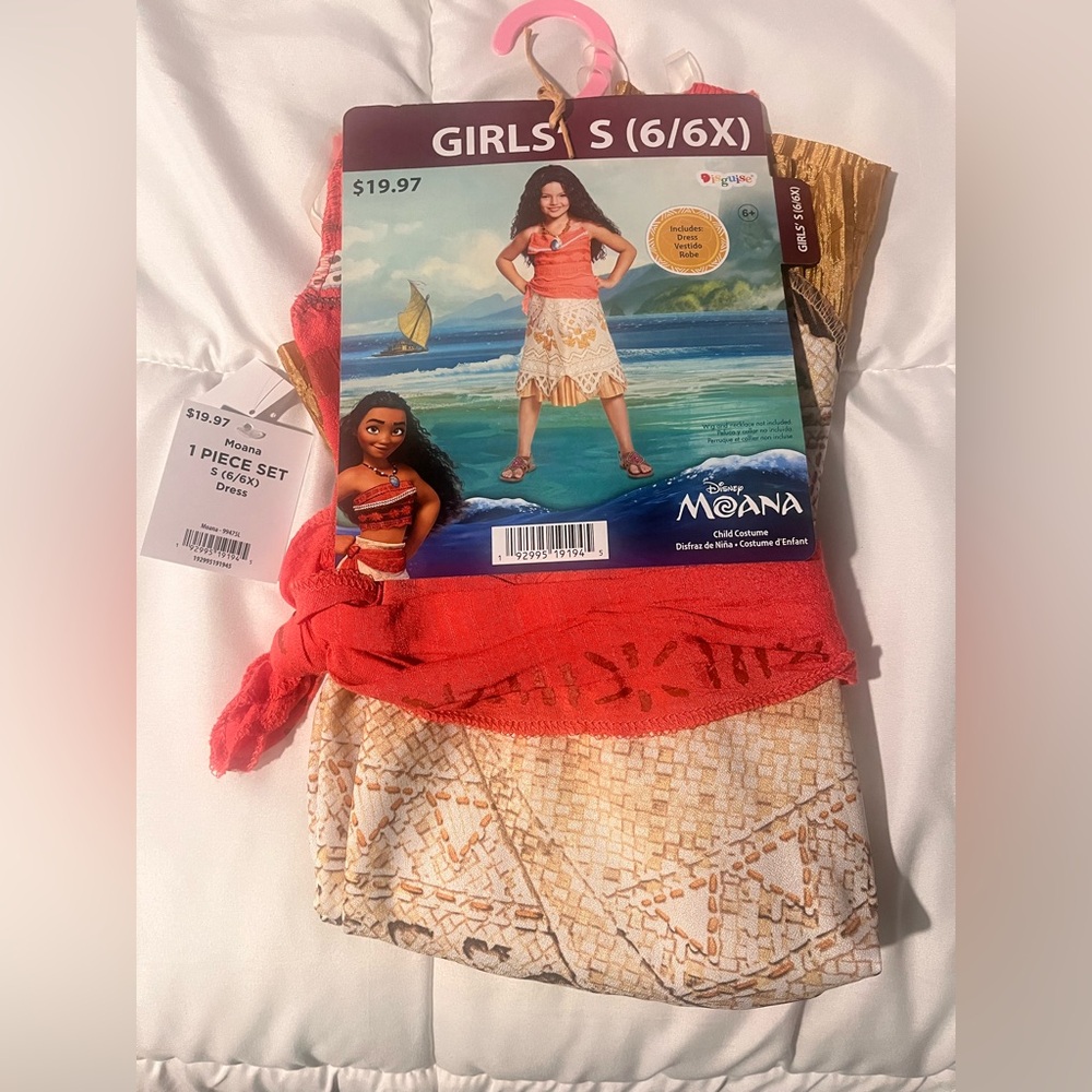 NWT - Disney Moana 2 Red and Cream Girls' Outfit